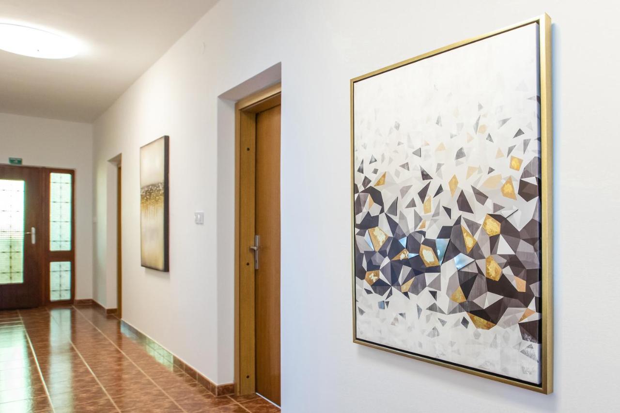 Apartments Zdenka 로비니스코 셀로 외부 사진