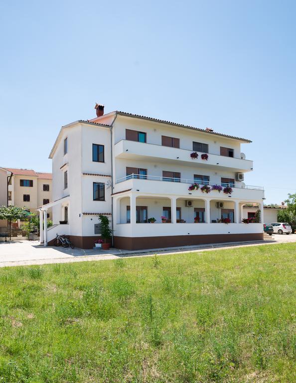 Apartments Zdenka 로비니스코 셀로 외부 사진